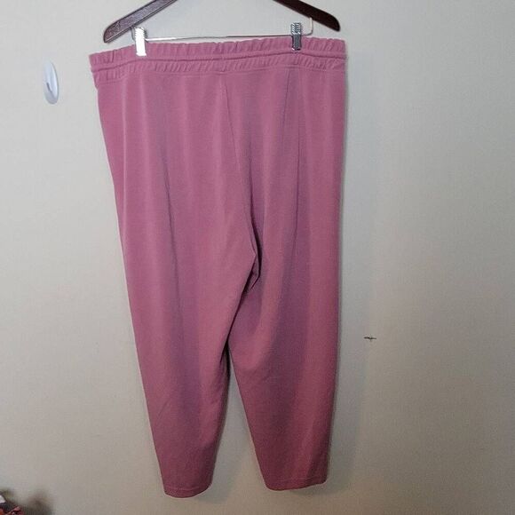 Athleta Seasoft Straight Pants in Antique Rose 2X - Picture 3 of 5